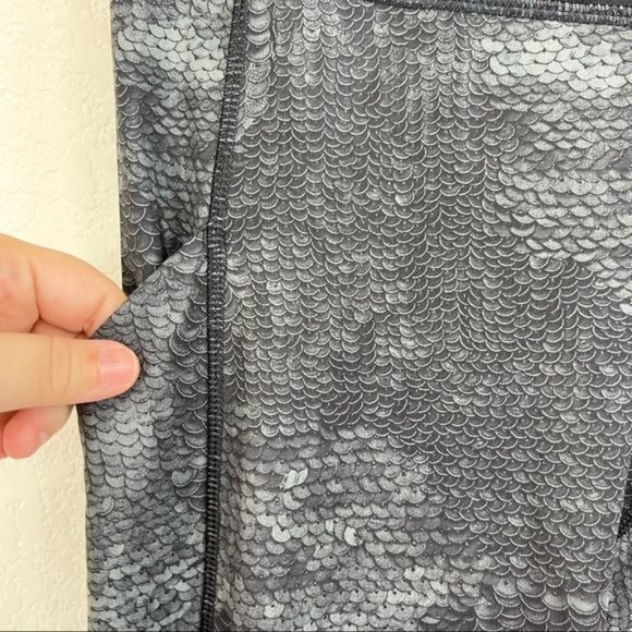 Lululemon Speed Tight II *Full-On Luxtreme Sequin Snake Slate Black / Black - Picture 4 of 14